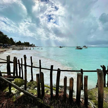 Isla Bonita - Isla Mujeres Centro Apartment Екстериор снимка