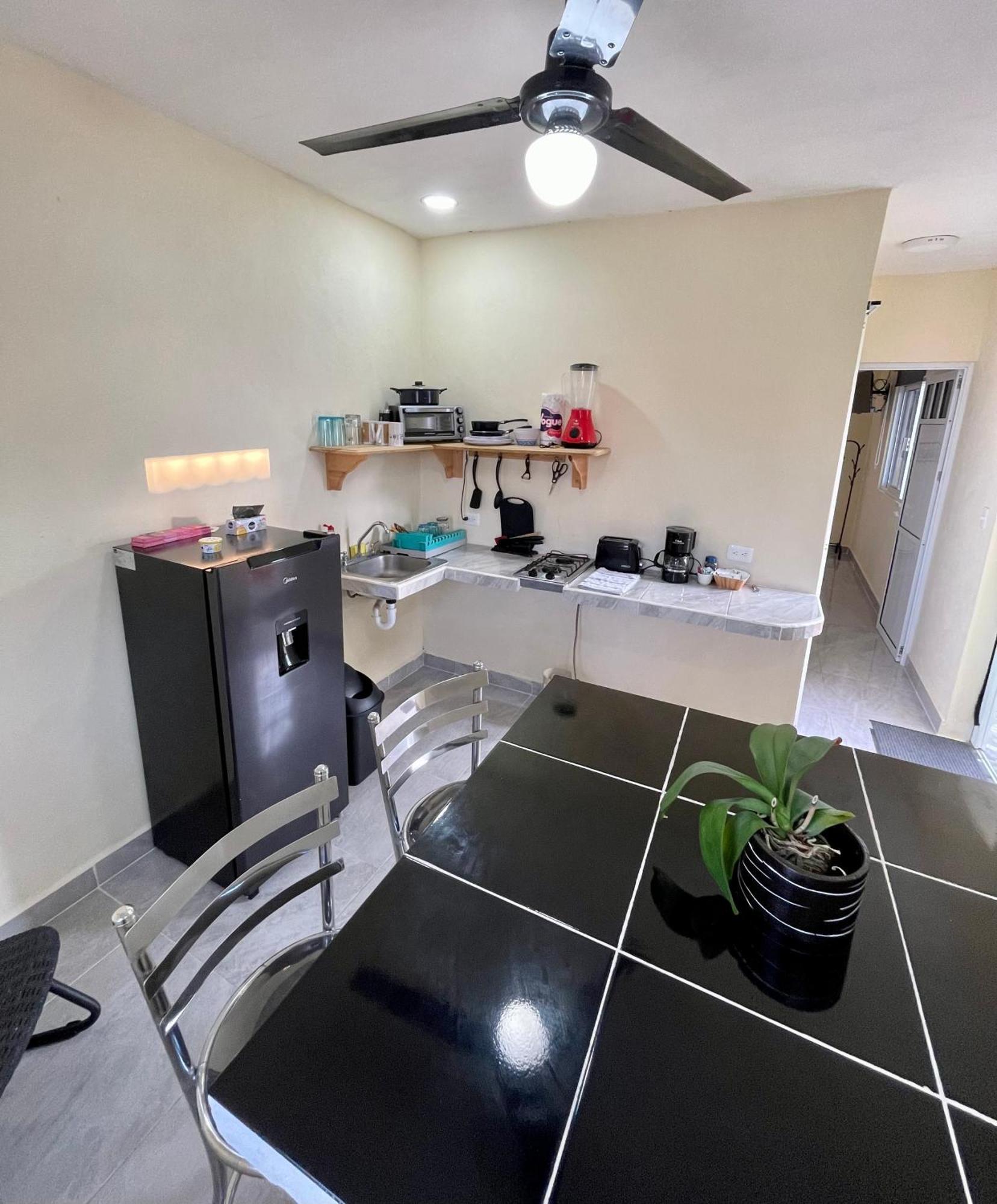 Isla Bonita - Isla Mujeres Centro Apartment Екстериор снимка