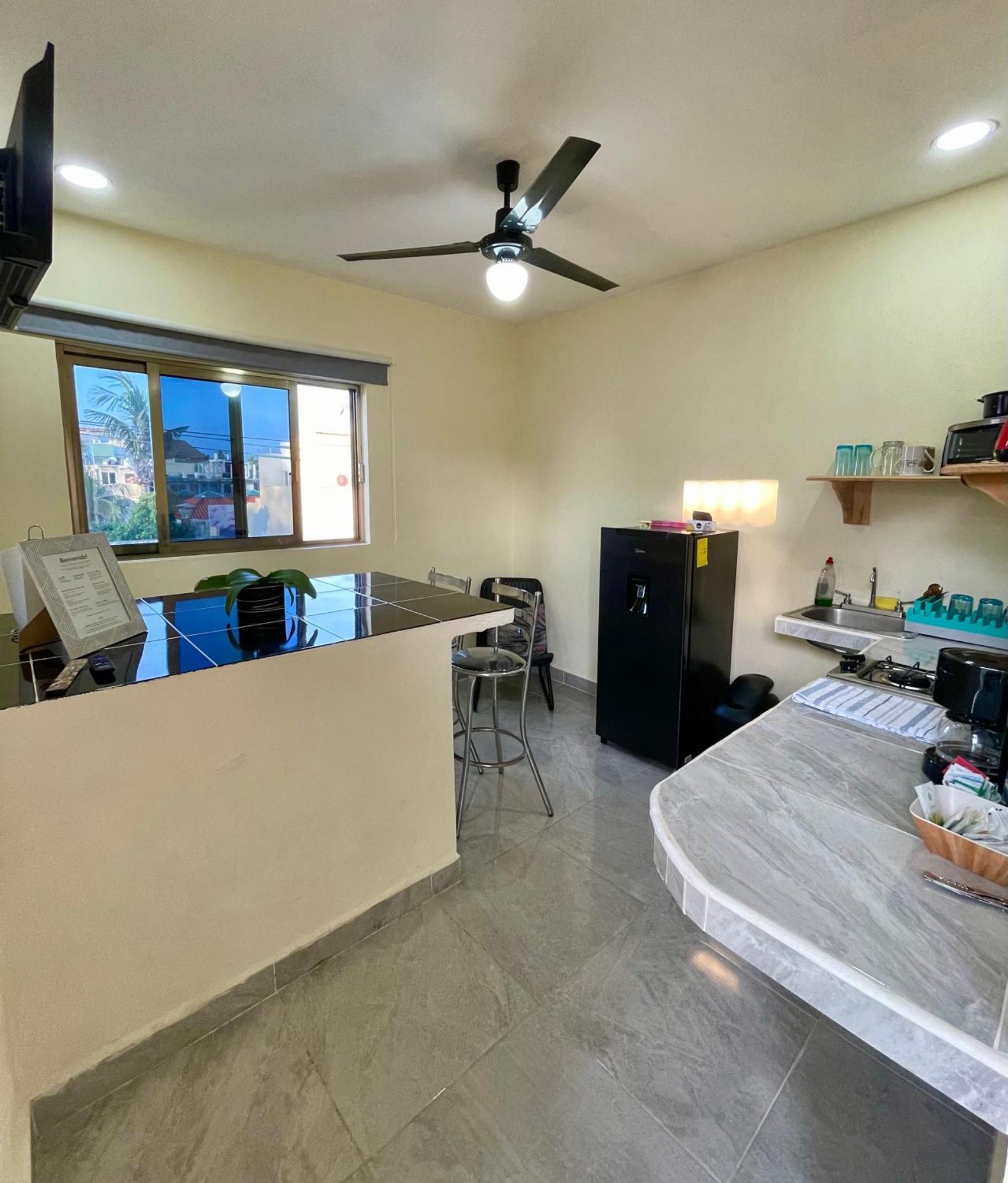 Isla Bonita - Isla Mujeres Centro Apartment Екстериор снимка