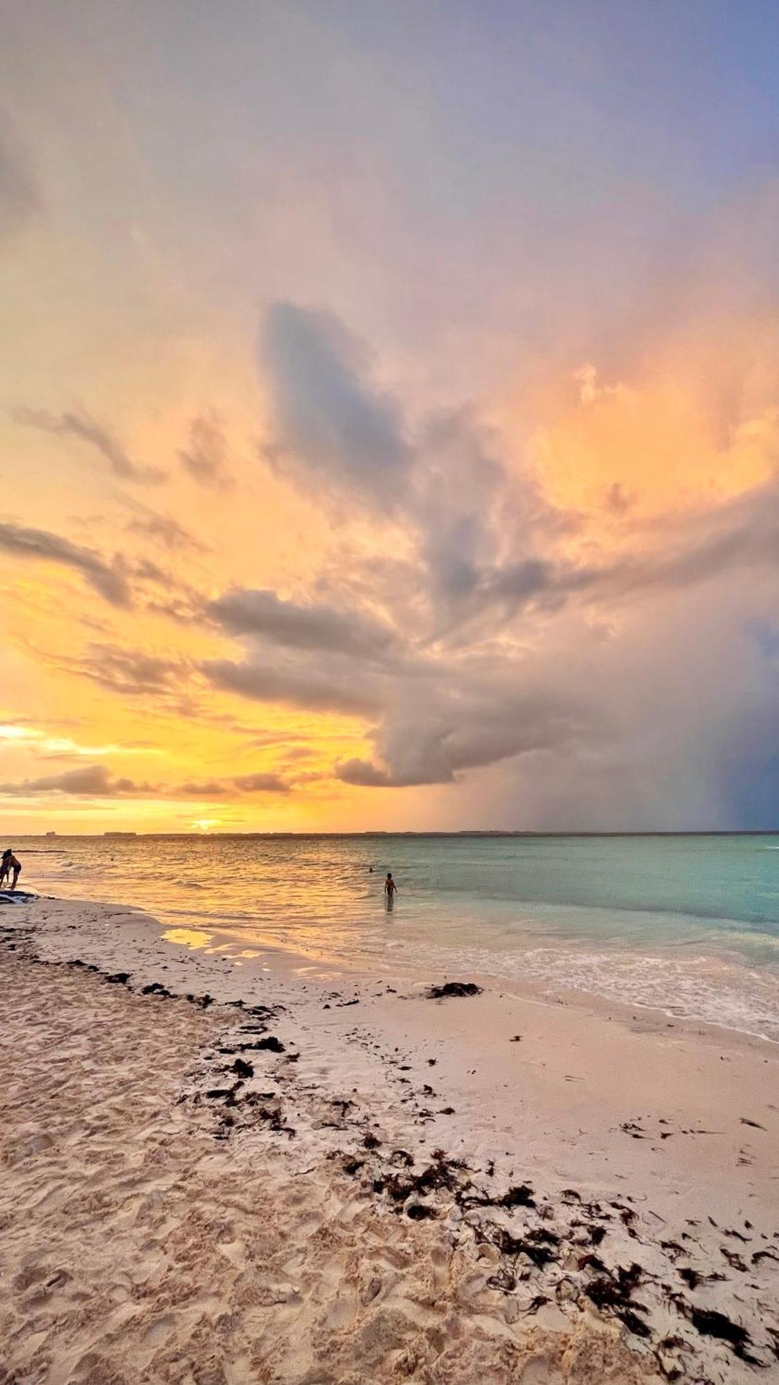 Isla Bonita - Isla Mujeres Centro Apartment Екстериор снимка